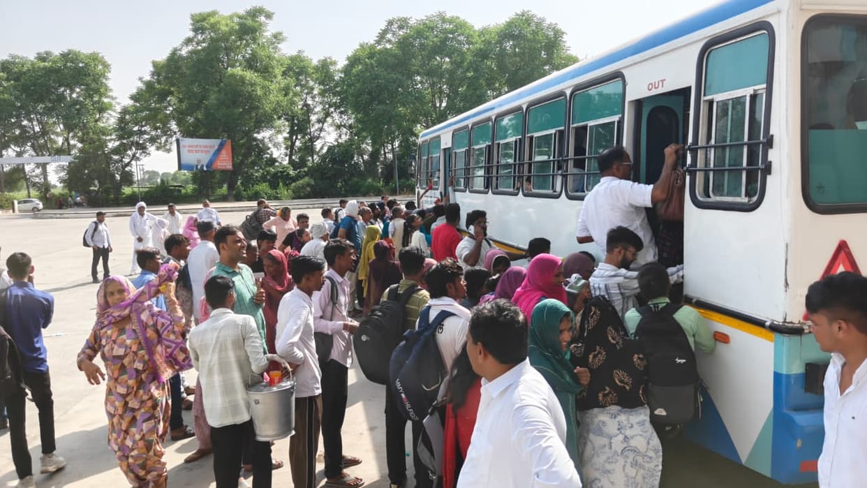 Gift of free travel: Crowds throng bus terminals