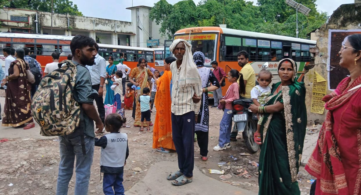 Free bus travel on Raksha Bandhan brings joy to women