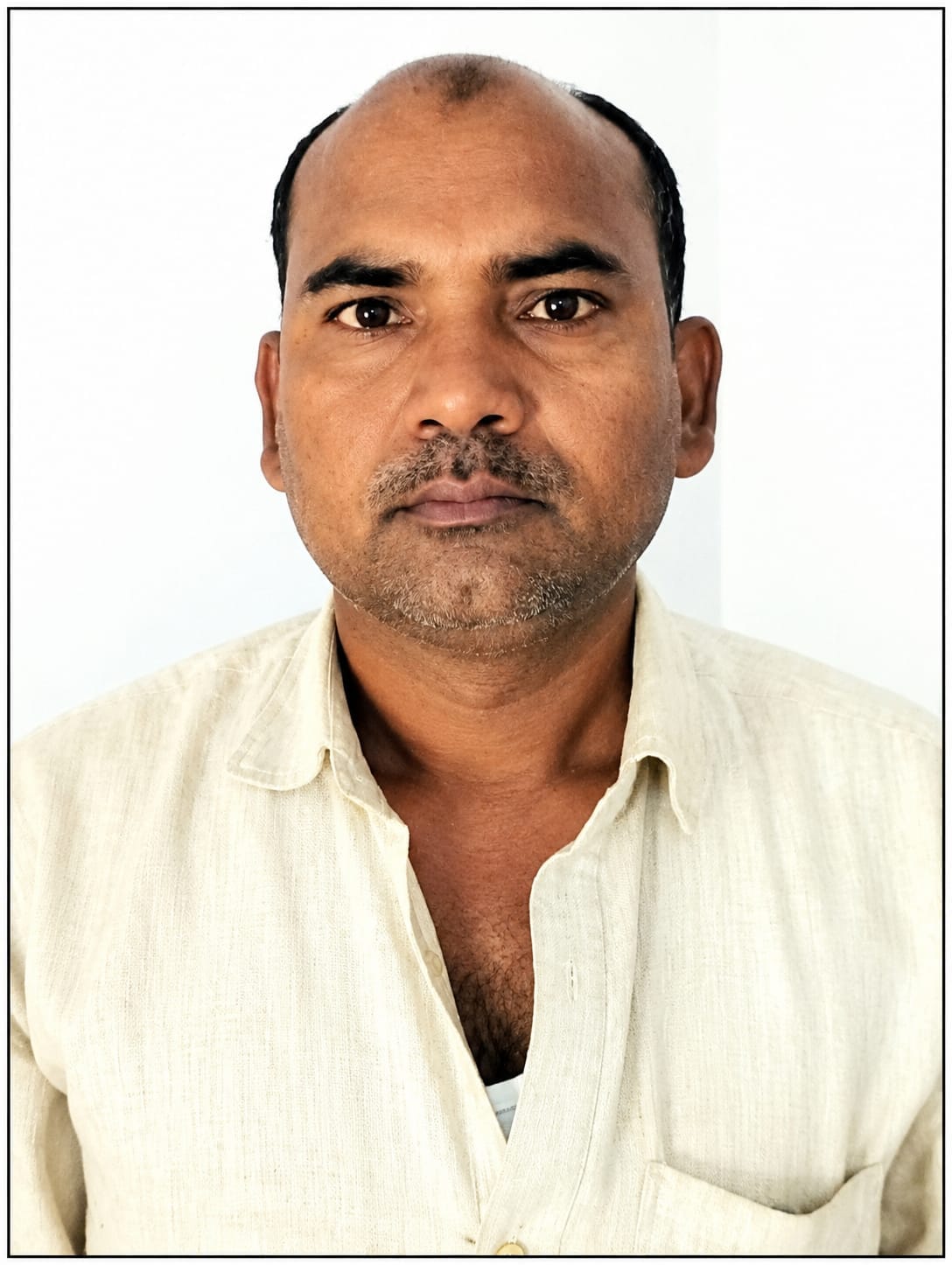 गोमती में डूबने से मौत की खबर में----मृतक सुभाष मांझी की फाइल फोटो। स्रोत- परिजन