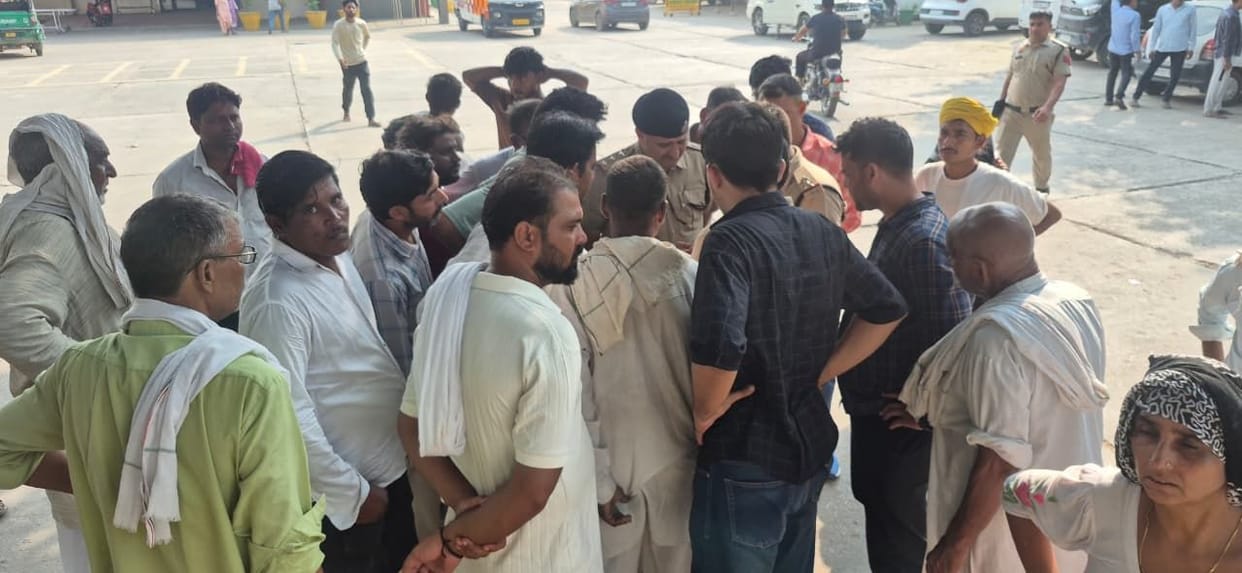 Youth beaten to death over a romantic dispute; two accused brothers arrested.