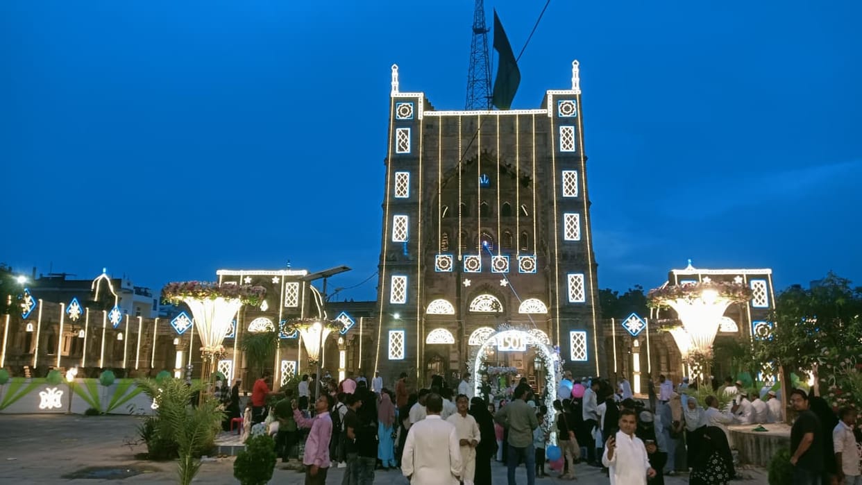 The Mohammadi procession set out with devotion, chants of blessings and salutations echoed