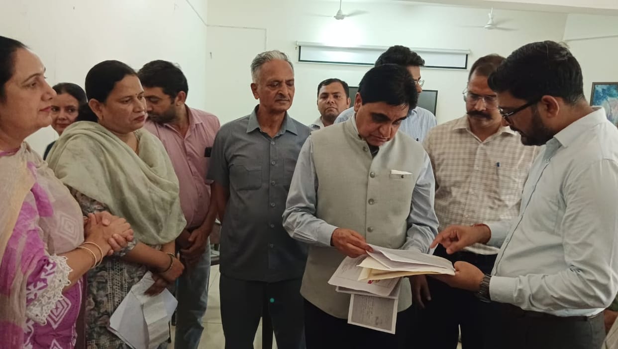 Failure to deliver SIR notice will be a warning bell for the officer: Sanjeev Verma
