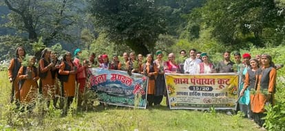 कूट पंचायत में महिलाओं ने चलाया पौधरोपण अभियान। स्रोत : जागरूक पाठक