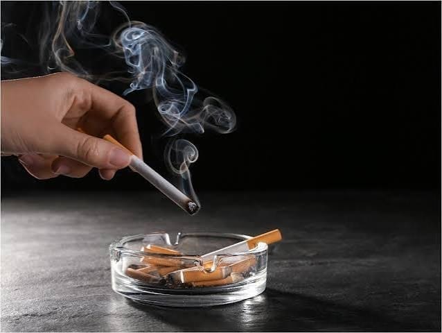 Whether at home or outside, cancer patients remain exposed to secondhand smoke.