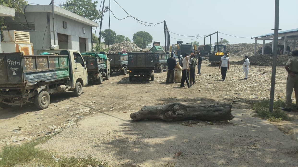 clash between administration and safai karmchari