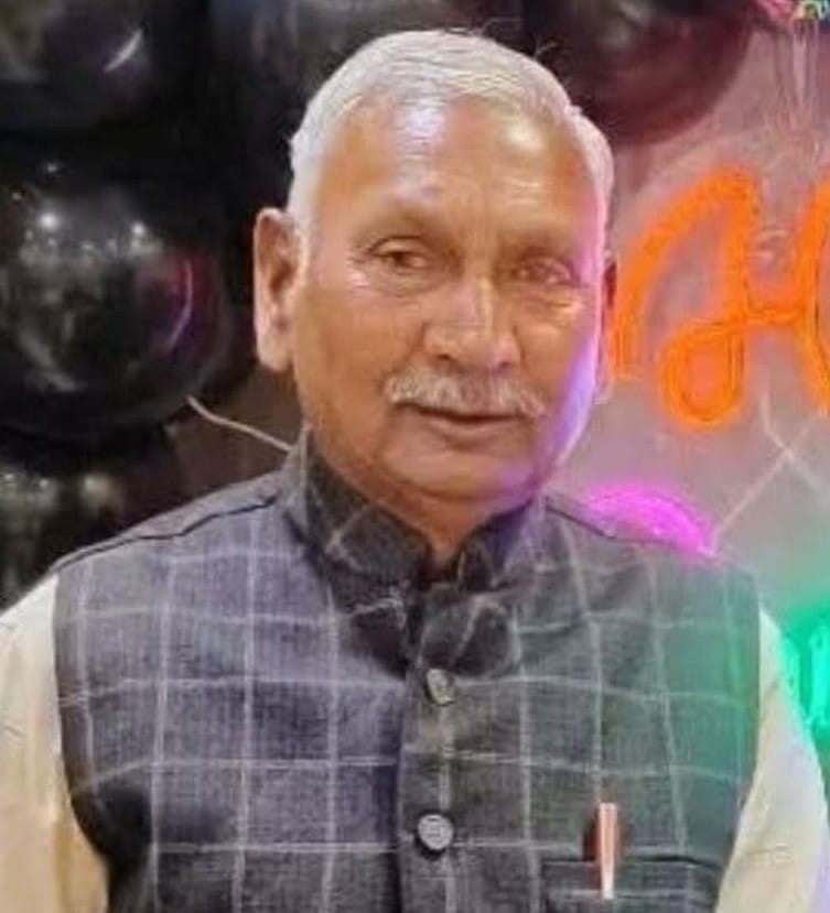 Cloth merchant dies after being gored by a bull.