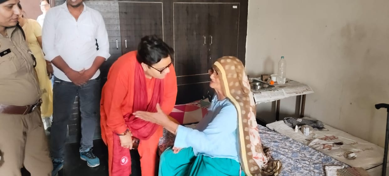 A member of the Women's Commission inspected the women's police station, hospital, and old age home.