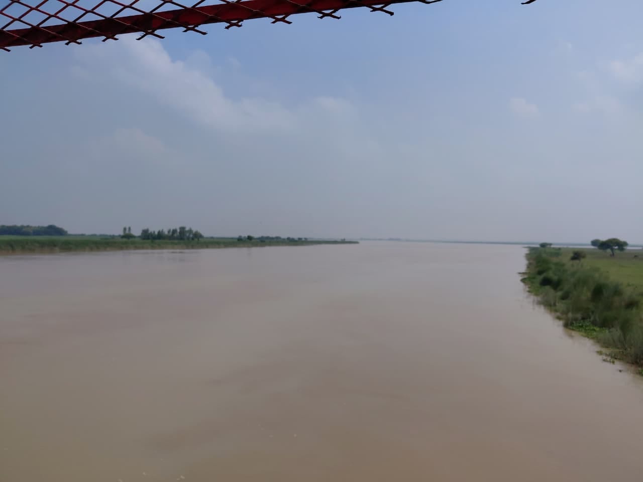 बरहज क्षेत्र में बहती राप्ती