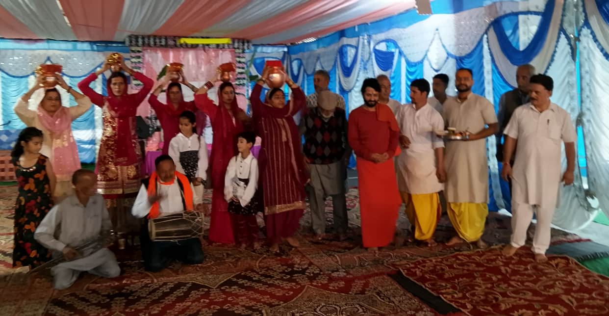 Shri Ram Katha begins with a Kalash Yatra.