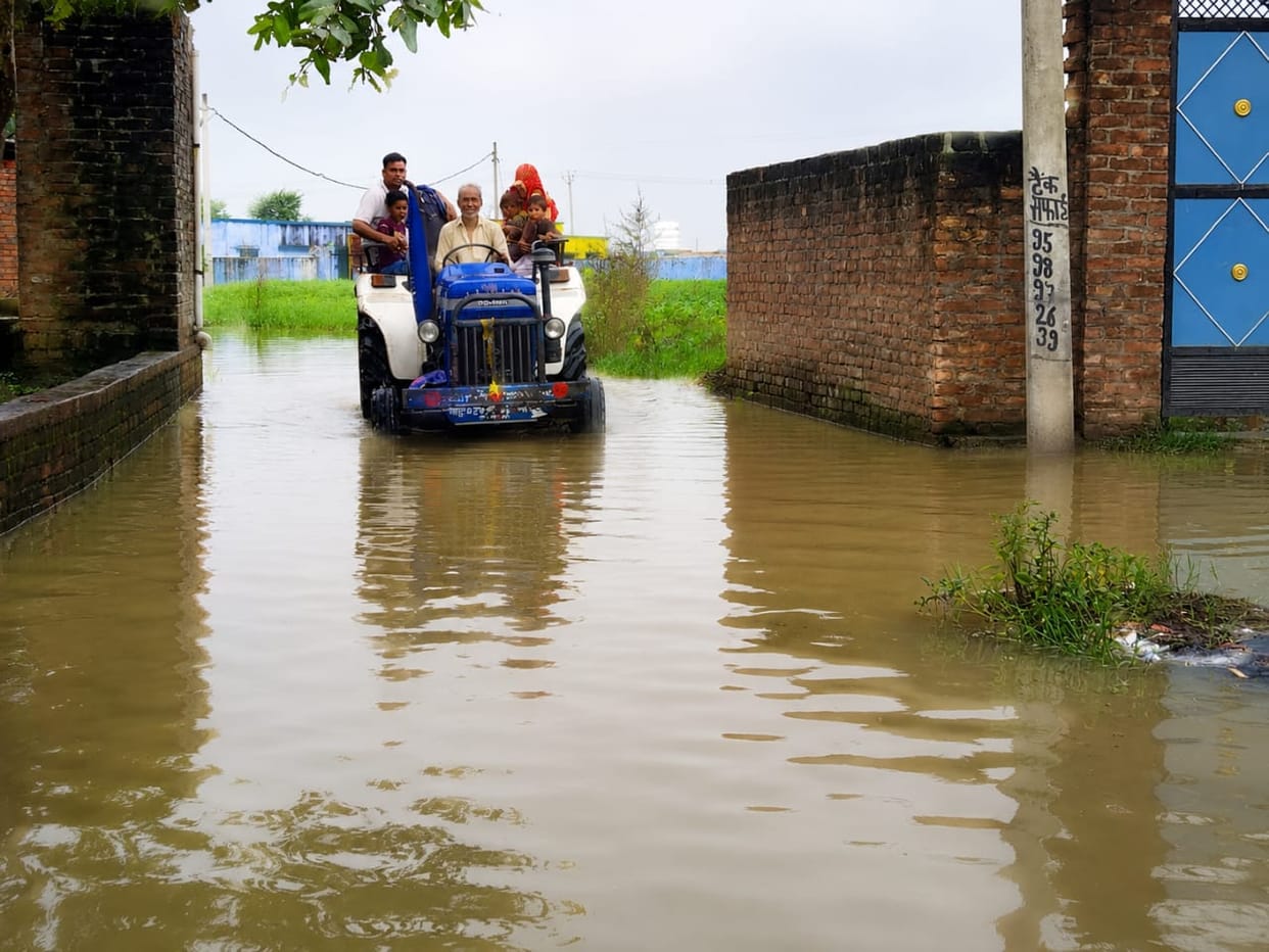 Ganga's water level crosses the danger mark.