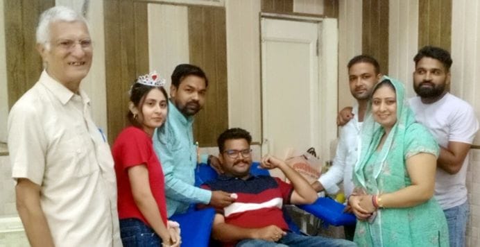 Wrestler donates blood for the 41st time on his birthday