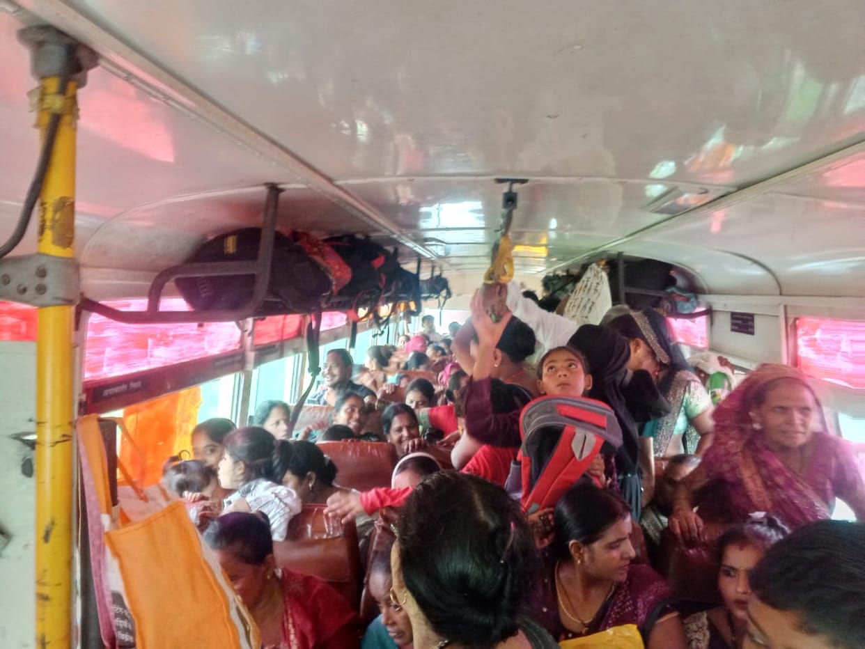 More than 100 passengers in 52-seater buses; there wasn't even room to place one's feet.