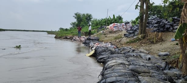 Pressure mounting on three spurs of the AP dam.