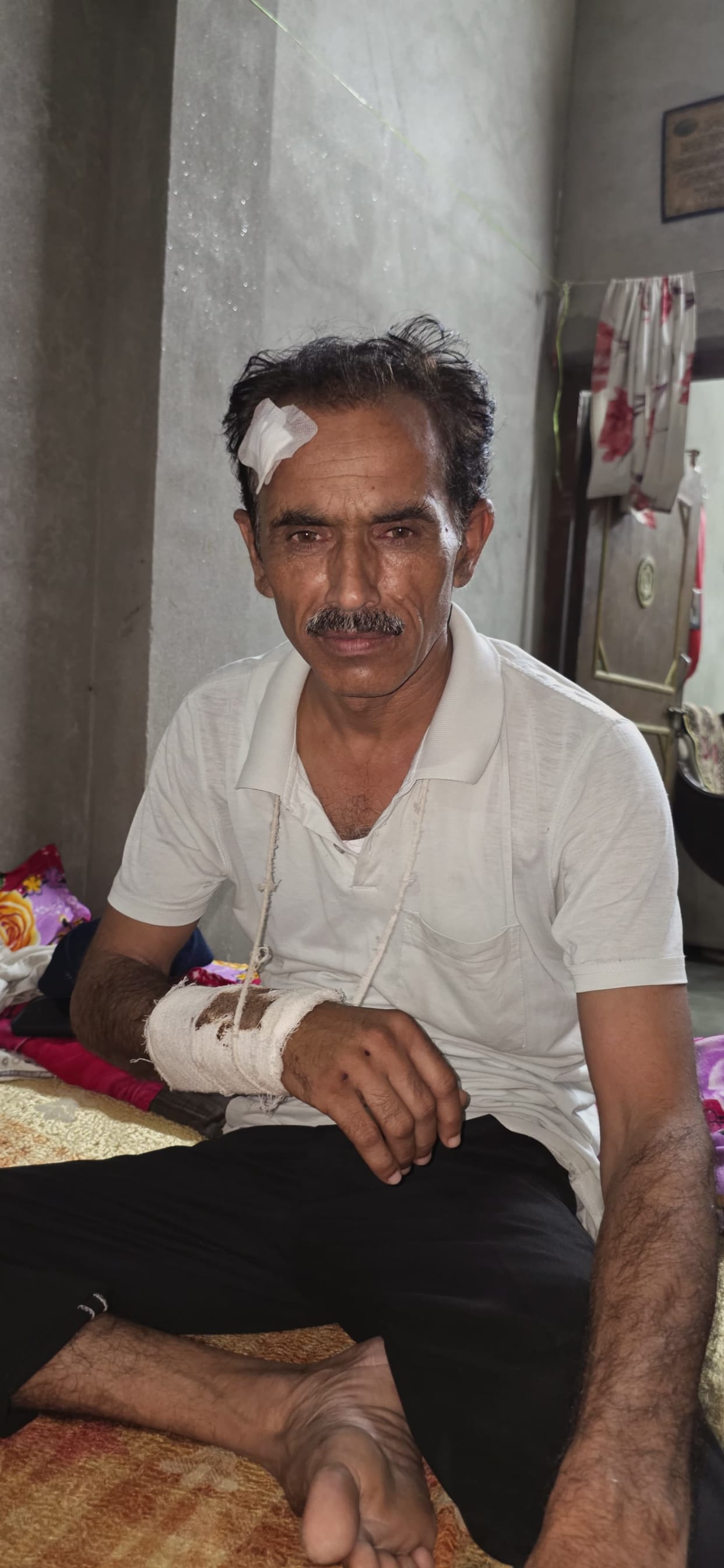 Villager injured after falling from roof while trying to escape a monkey attack in Uldhan.