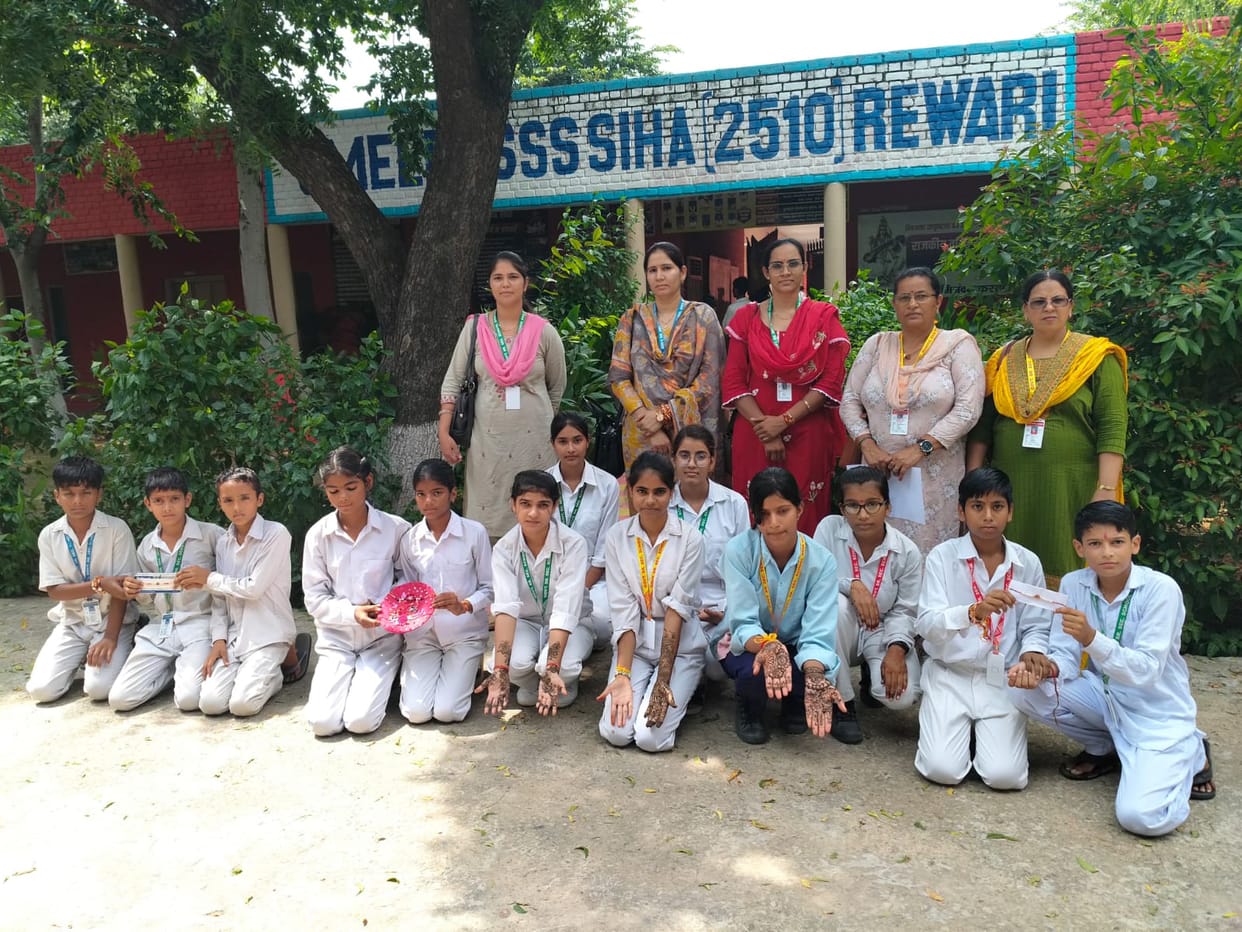 Manisha and Dhruv's team won the Rakhi-making contest, while Nidhi and Yukti emerged victorious in the Mehendi competition.