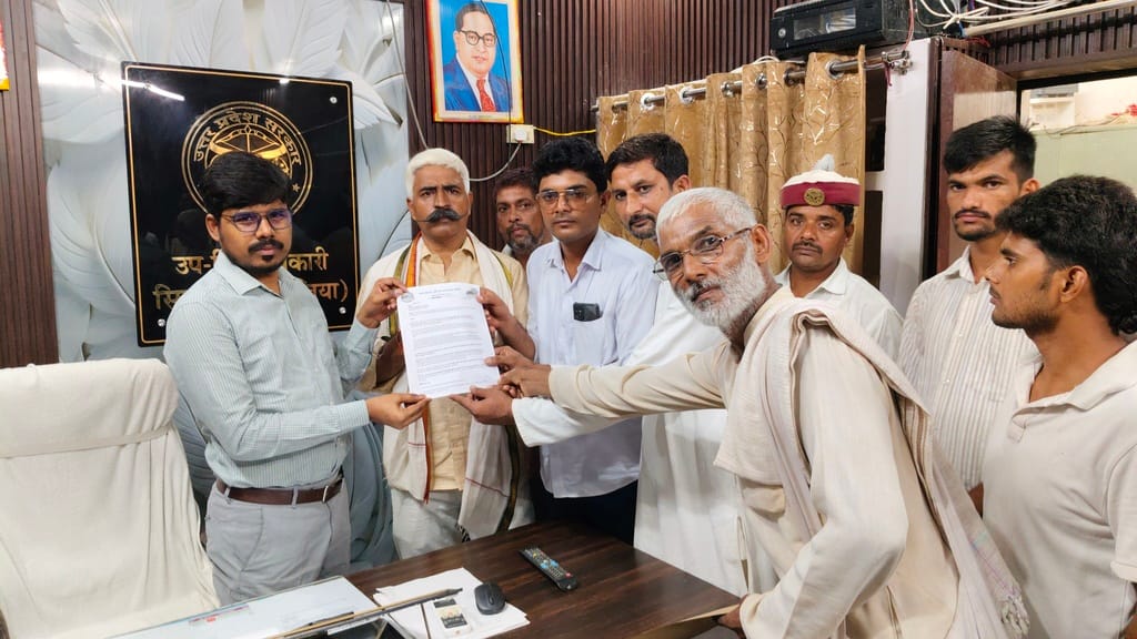 Demand raised for repair of damaged groynes and geo-tube bags; memorandum submitted.