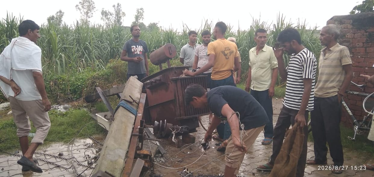 Transformer mounted on dilapidated poles falls; villagers have a narrow escape.