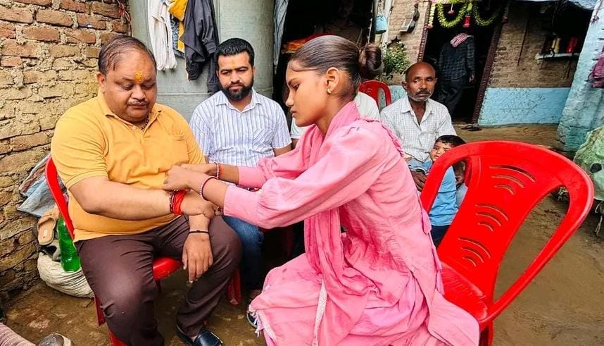 MLA Arvind Singh had Rakhis tied by Gautam's sisters.