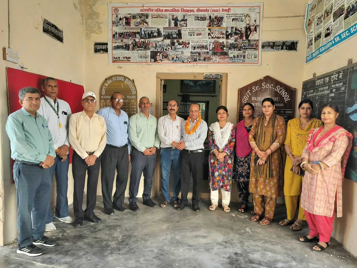 Mukesh, selected for the State Teacher Award, was welcomed.