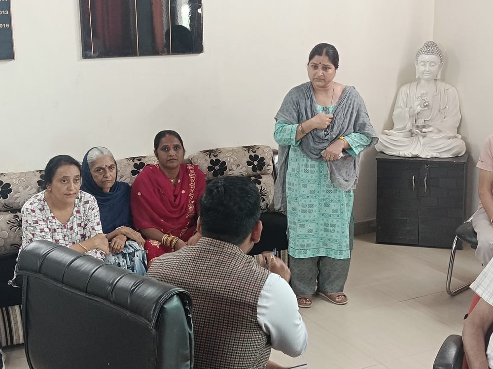 'Janata Darbar' held in Subathu Cantonment regarding drinking water crisis; grievances heard.