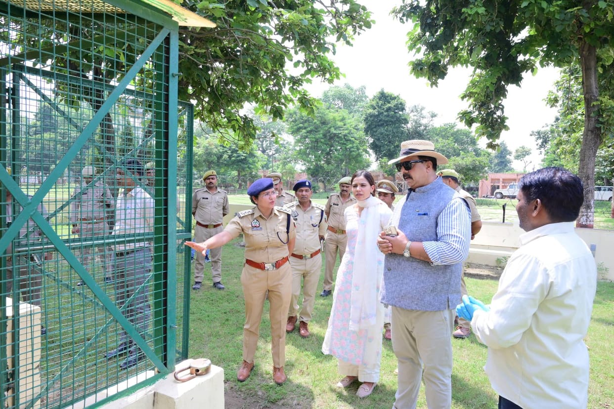 Training in the safe handling of wildlife will be provided at the rescue center.