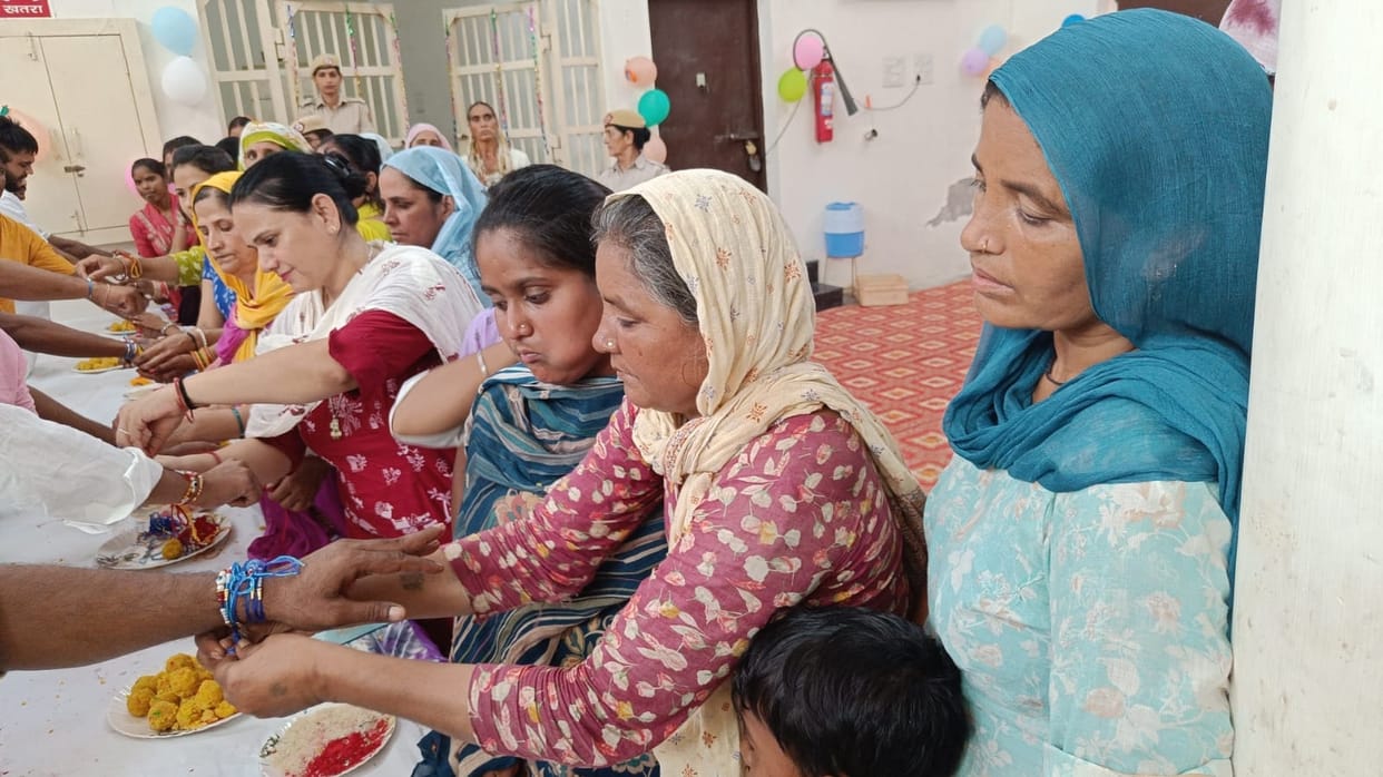 Sisters became emotional while tying Rakhis on their brothers' wrists at the district jail.