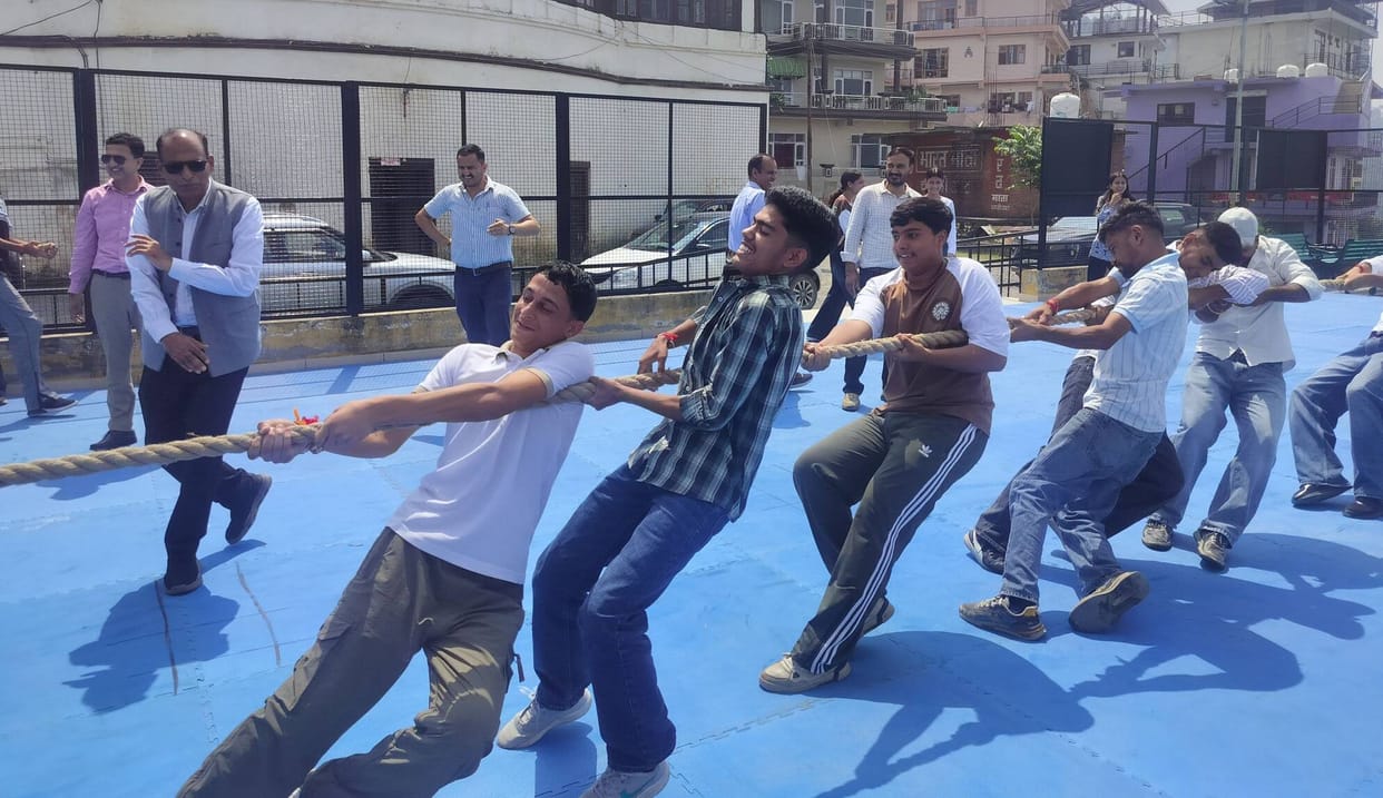 Team B emerged as the winner in both categories of the tug-of-war.