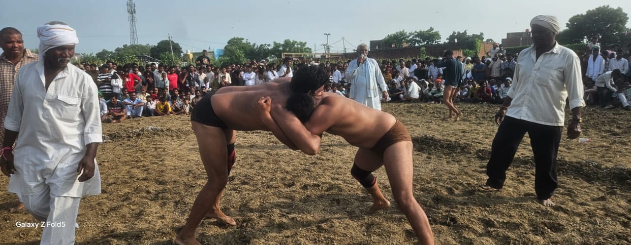 Wrestler Rinku defeated wrestler Rocky in the wrestling match.