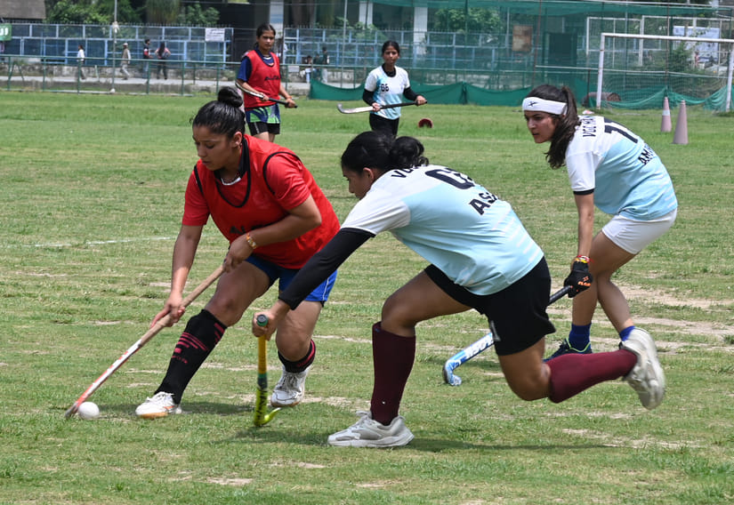Mandi Club defeated Sports Hostel Sundernagar 7-6.