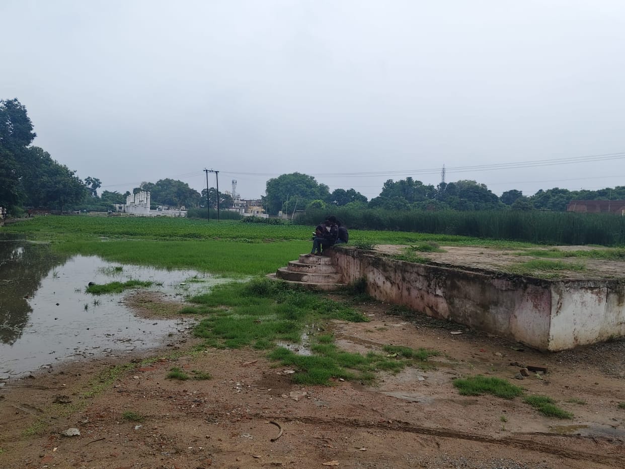 Efforts to drain water from Ramlila Maidan have begun.