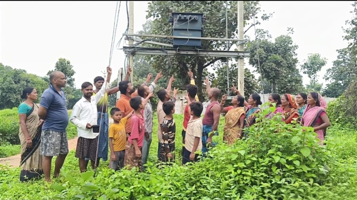 Transformer burnt out for two months; villagers stage protest.