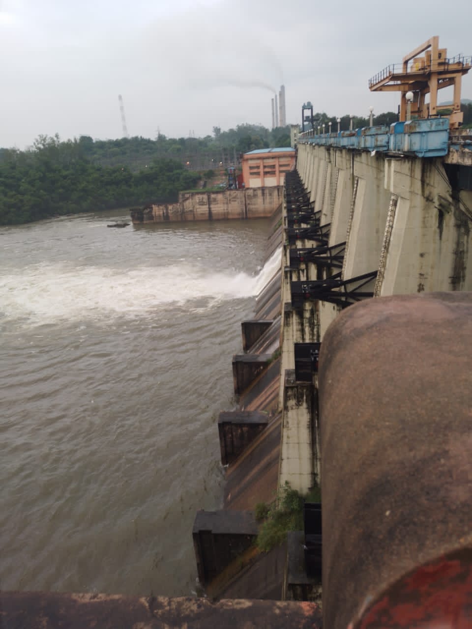 One gate of the Obra Dam remained open on the second day as well.