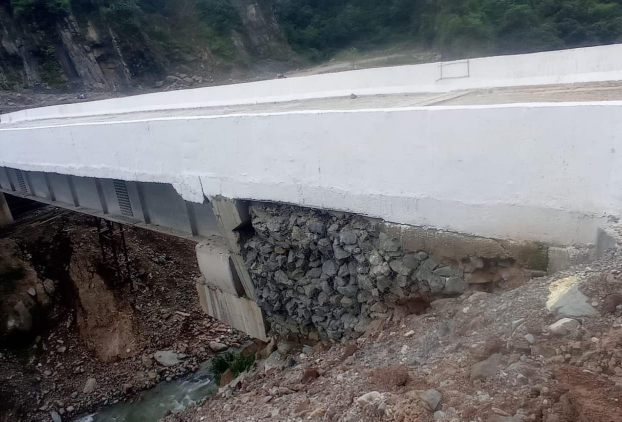 Paadchhu bridge incomplete; dilapidated road adds to the woes.