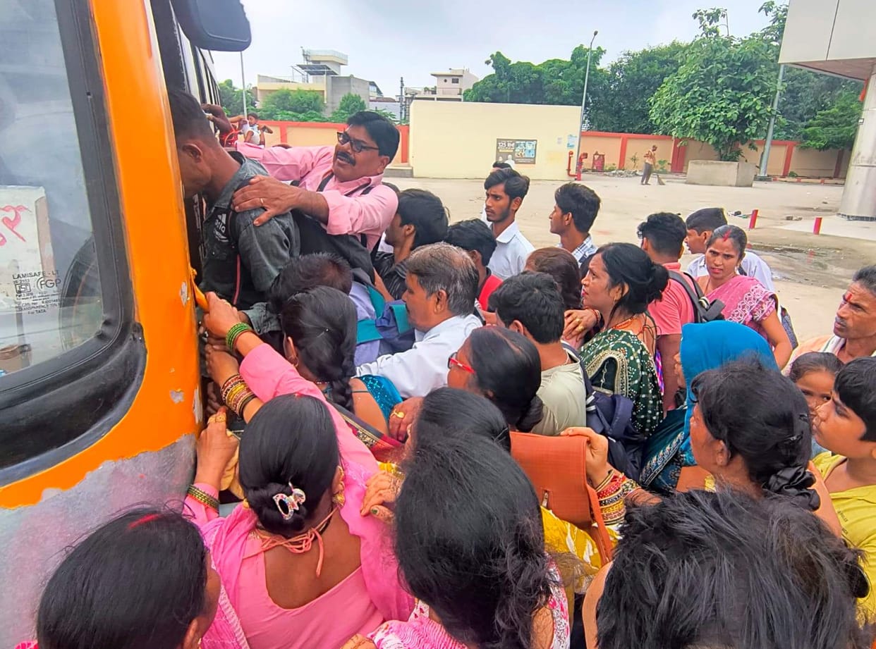 Buses missing; sisters had to wait a long time.