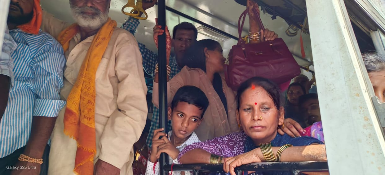 Women traveled for free while standing in Roadways buses.
