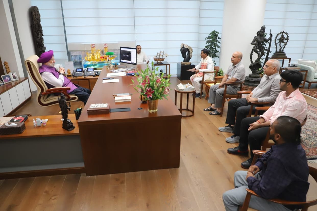 Memorandum submitted to Union Minister regarding development works.