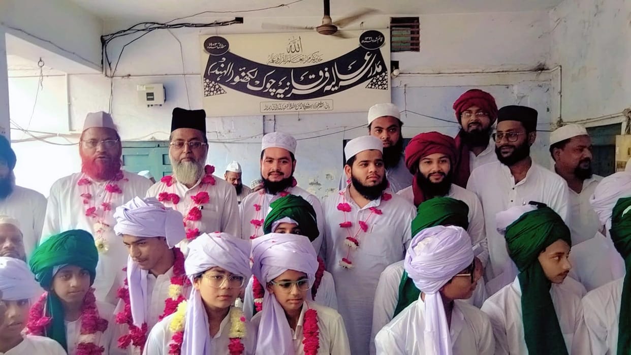 13 Hafiz and eight Qari were awarded the *Dastar-e-Fazilat* (turban of honor) and certificates.