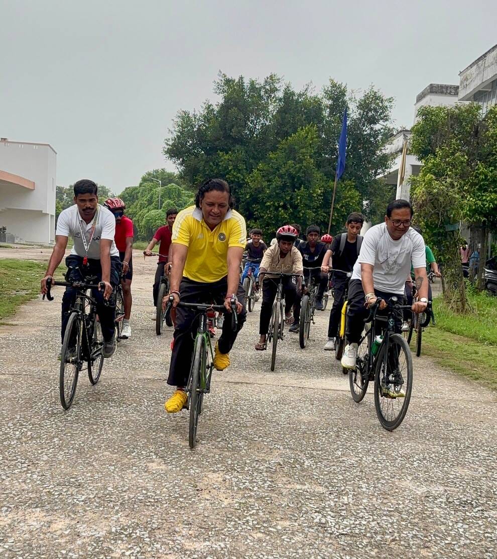 Athletes conveyed a message of fitness at the 'Sunday on Cycle' rally