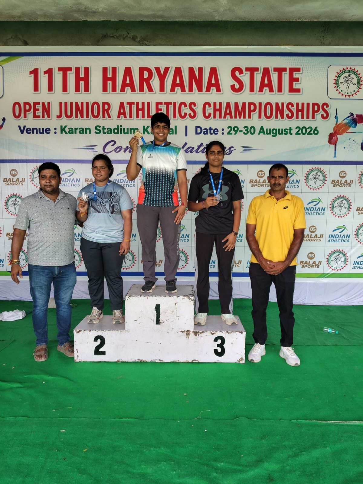 Deepanshi from Humayunpur won the gold medal in the hammer throw.
