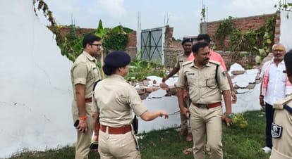 पुलिस ने की कार्रवाई।