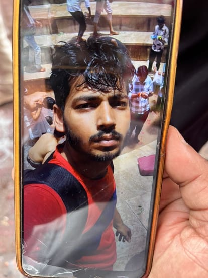 अभिषेक त्रिवेदी की फाइल फोटो।