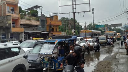 बथुआ प्रयागराज मार्ग पर लगा जाम, संवाद