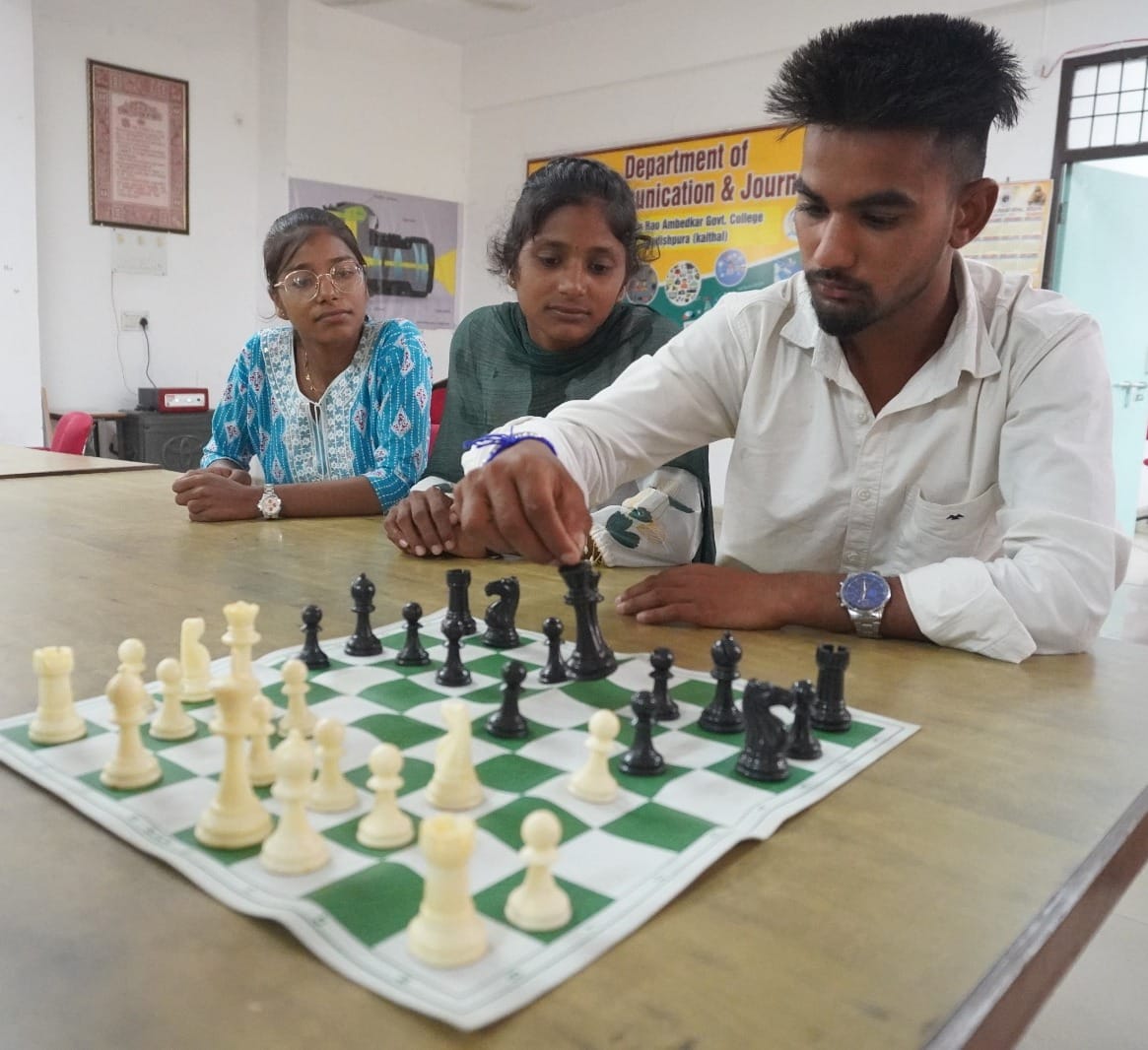 Sahil and Kajal secured the first position in the chess competition.