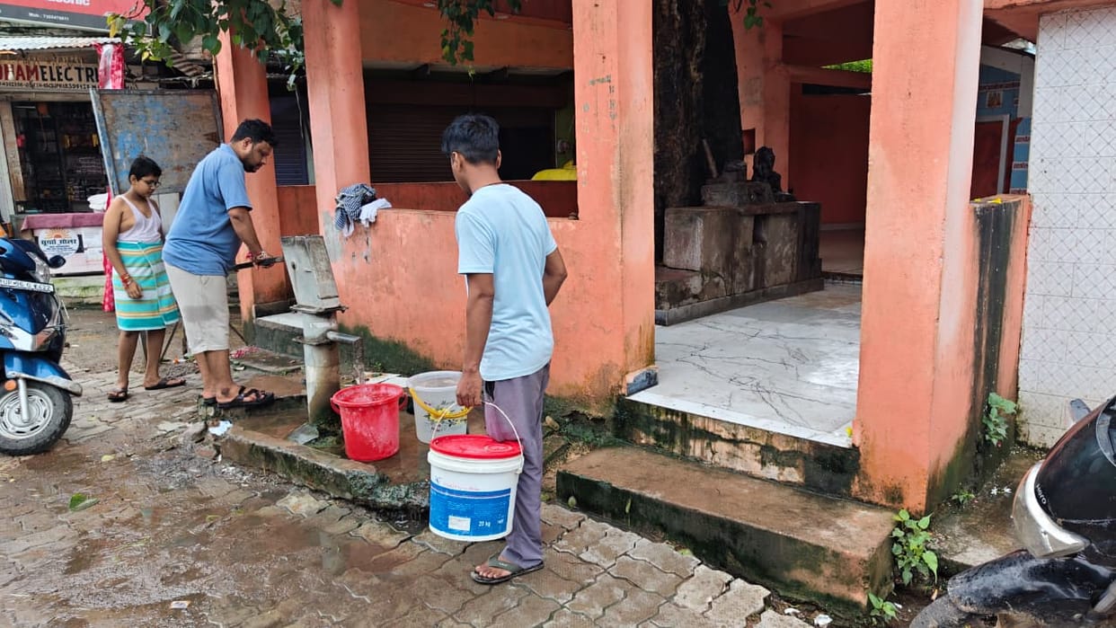 Drinking water crisis after floodwaters recede