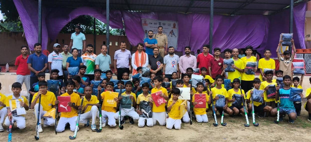 Hansrajlal Inter College won the title by defeating Stadium 2-1.