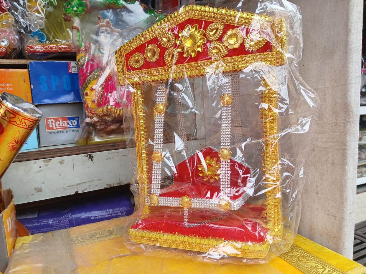 Markets abuzz with Sri Krishna Janmashtami festivities... shopping for turbans and peacock-feather crowns begins.