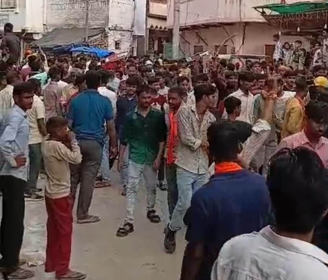 etah news dispute shobayatra
