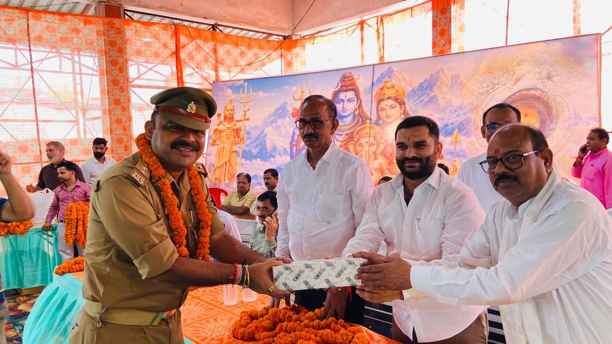 Honoring the hard workers who manage the arrangements for Sawan