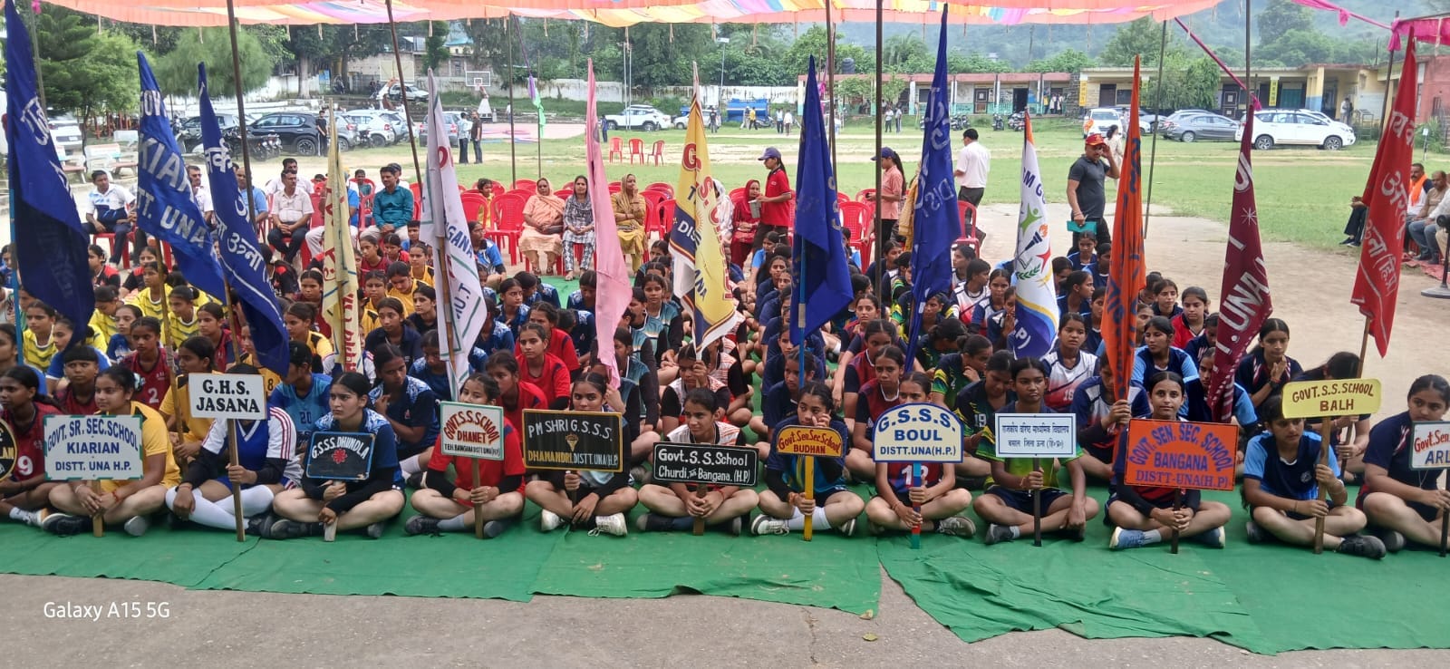 लठियाणी स्कूल में तीन दिवसीय अंडर-19 छात्राओं की खंड स्तरीय खेलकूद प्रतियोगिताओं के शुभारंभ पर 