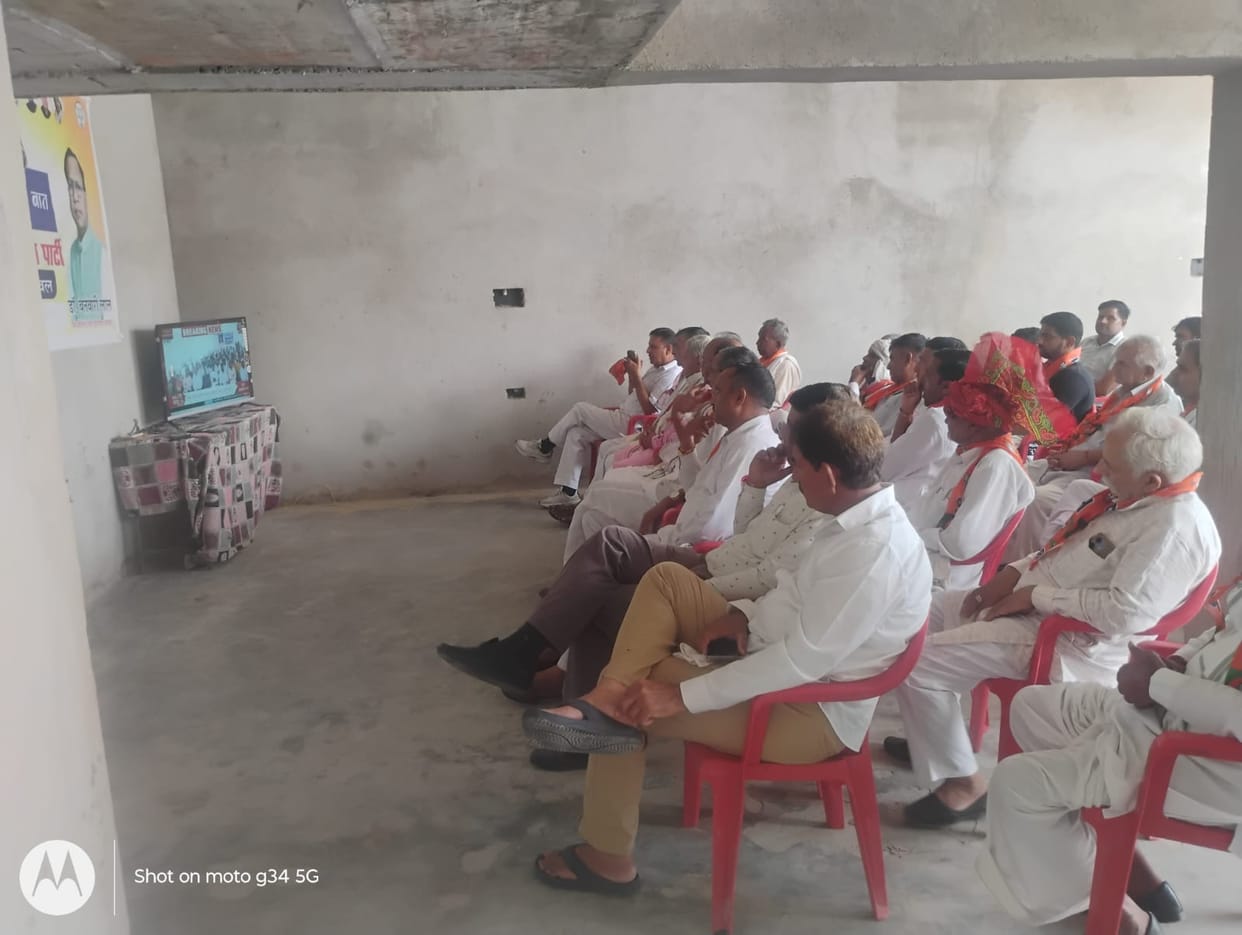 Guiding the youth in the right direction is society's responsibility: Dr. Banwari Lal